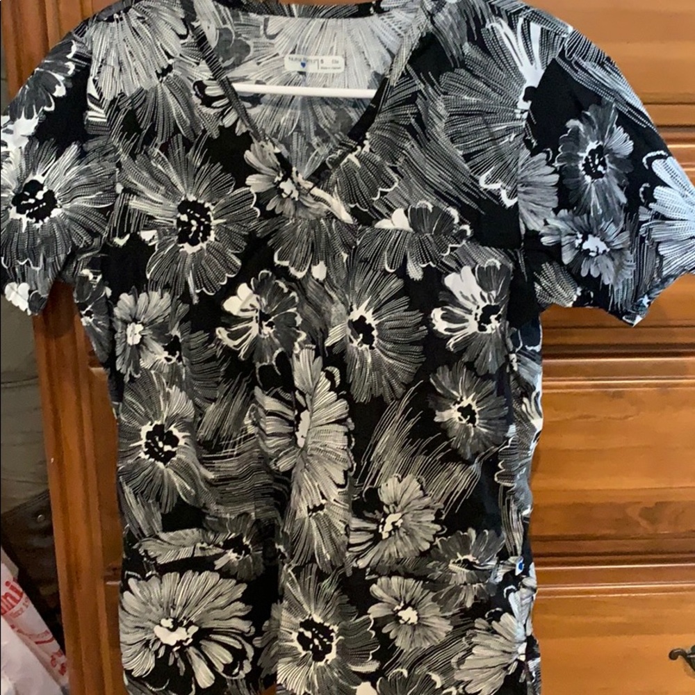 NWOT scrub top!